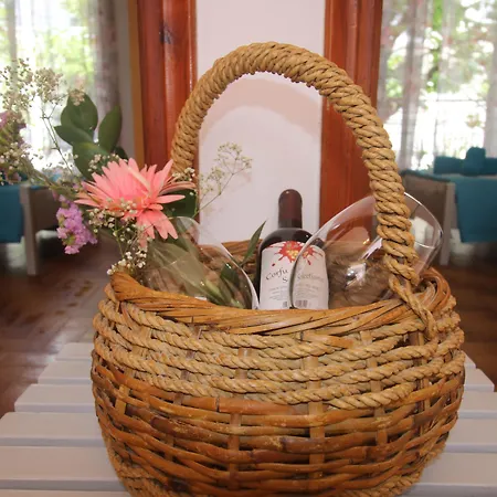 Utopia Hotel apartamentowy Kávos