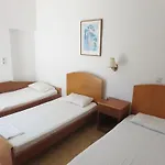 Utopia شقة فندقية Kávos