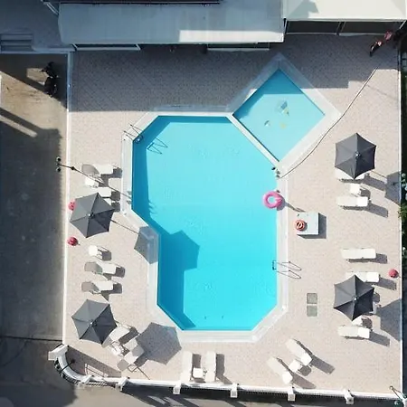 Utopia 3*
